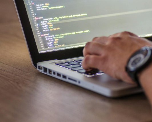 Dezvoltarea de software pentru aplicații complexe